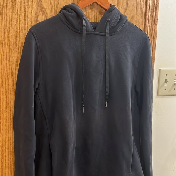 Lululemon Wind Down Pullover in Black - Picture 6 of 13